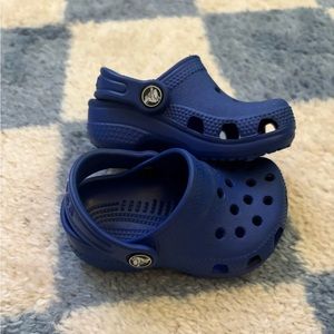 Size 2/3C Crocs